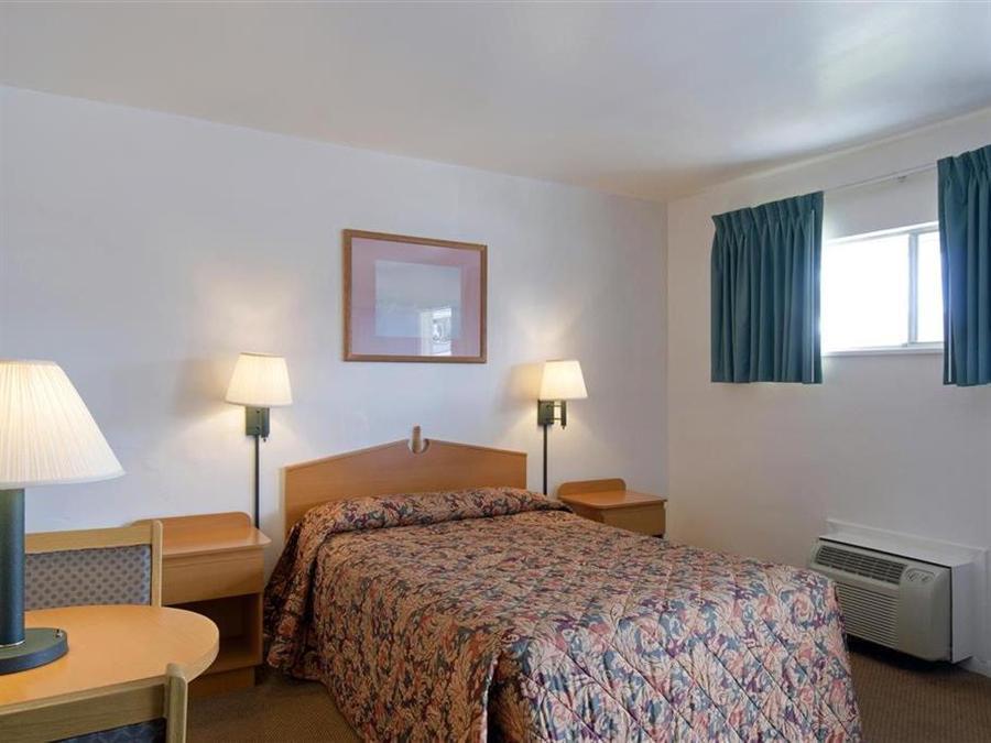 America'S Best Value Inn - غينزفيل، فلوريدا المظهر الخارجي الصورة